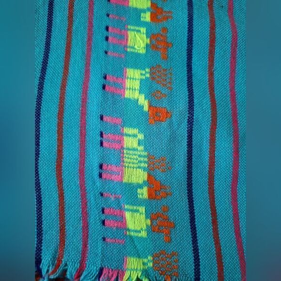 L BOHO tribal poncho animal design - Picture 3 of 6